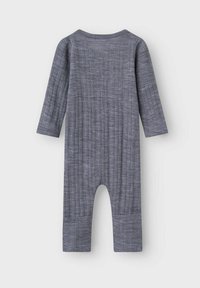 Grå, ribbad långärmad bodysuit med rund hals, som har ett texturerat tyg och en öppen botten design för enkel på- och avtagning.