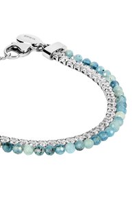 Pulsera de plata con cuentas redondas alternando entre azul claro y aguamarina, con acentos de cristal transparente en un diseño sin costuras.