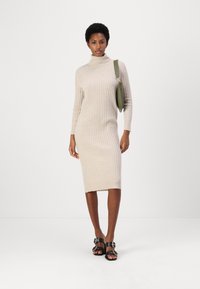 pure cashmere TURTLENECK MAXI DRESS - Sarafanas - oatmeal