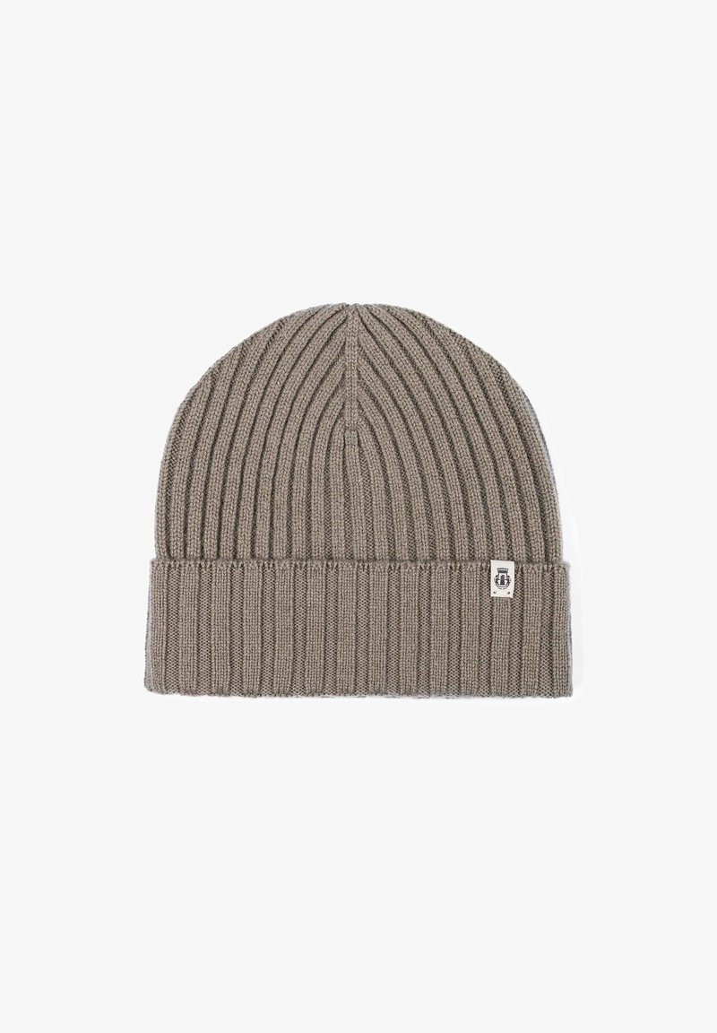 Gray ribbed knit beanie with folded brim. Features a small logo patch on the side. Soft texture and fitted shape for warmth.