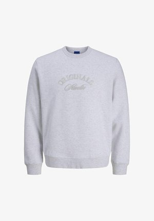 Helehall crewneck-sweater, mille on ribbed cuffs ja hem, millel on diskreetne "ORIGINALS Studio" tekst rinnal.