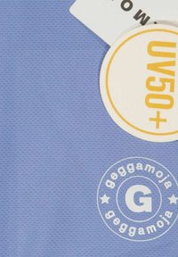 Light purple fabric with a textured pattern. Features circle tags: one with "UV50+" and another with "geggamoja" branding.
