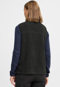 Oxmo OXTINNE TEDDY - Vest - black