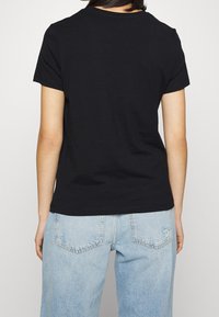 ONLY Petite T-shirt z nadrukiem