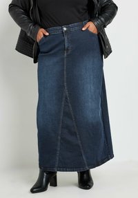 Yours Clothing CURVE - Falda larga - dark blue