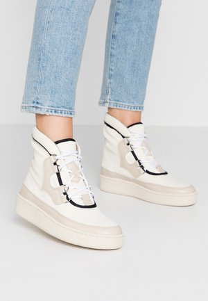 Plateaustøvletter - off-white