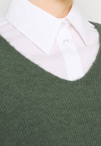 Vero Moda Pullover - mottled green