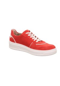 Rote Wildleder-Sneaker mit weißen Schnürsenkeln und Akzenten, konturiertem Sohlenprofil, runder Zehenpartie und glatter Textur. Verfügt über minimale Nähte und einen gepolsterten Schaft.