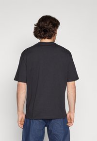 Thumbnail Image 3