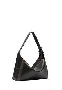 Sac à épaule en cuir noir au design unique et asymétrique, avec une texture lisse et une poche zippée sur le côté. Bandoulière ajustable.