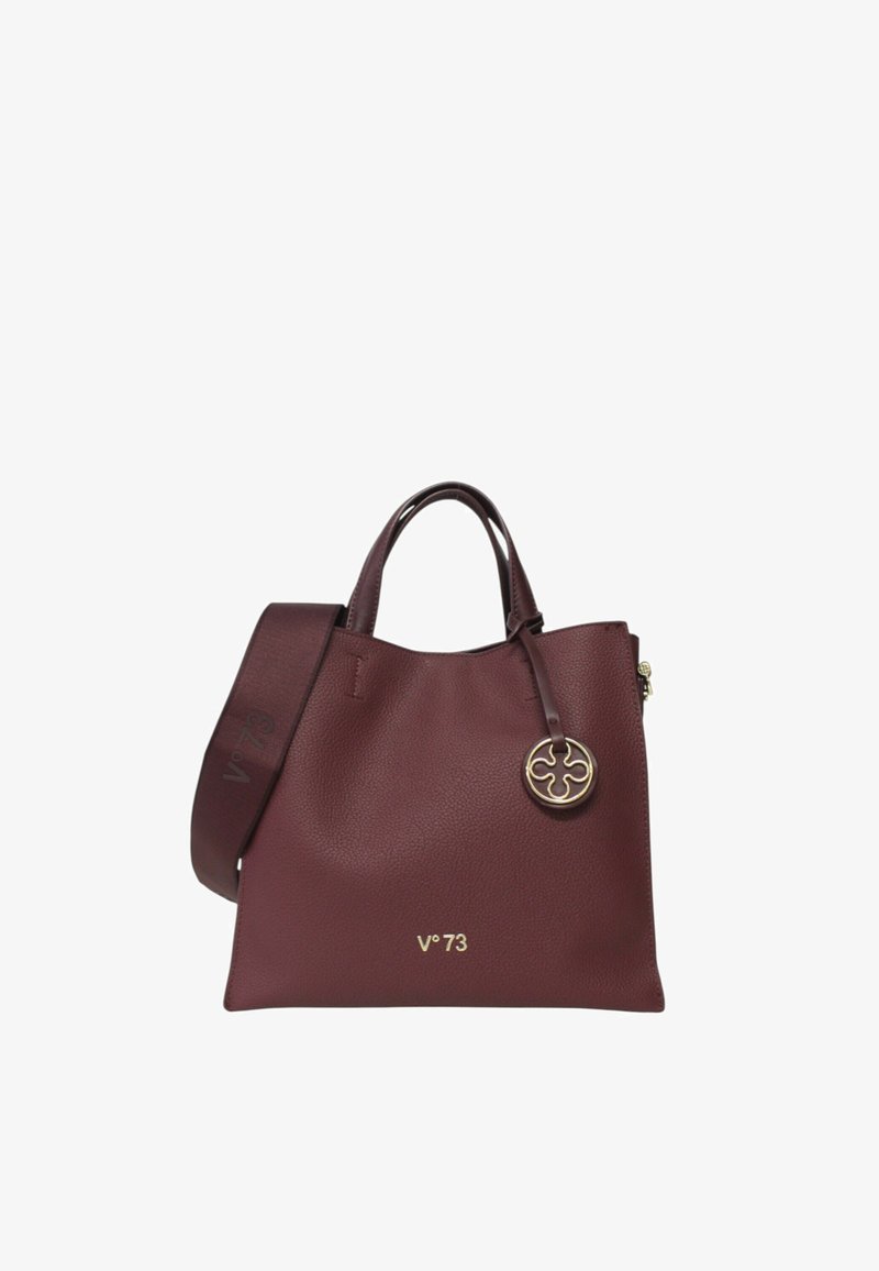 Borsa tote in pelle bordeaux con superficie testurizzata, dettagli in hardware dorato, tracolla rimovibile e logo sul fronte.