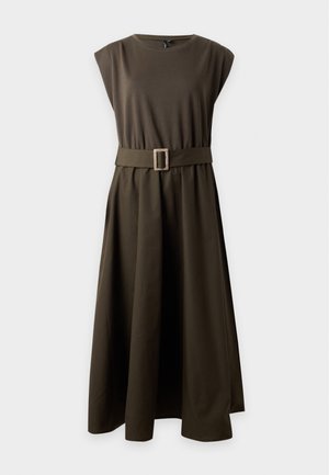 Vero Moda Curve, VMCBRENDA O NECK DRESS - Jurk - forest night