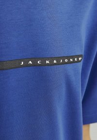 Jack & Jones Junior LOGO - Printtipaita - beaucoup blue