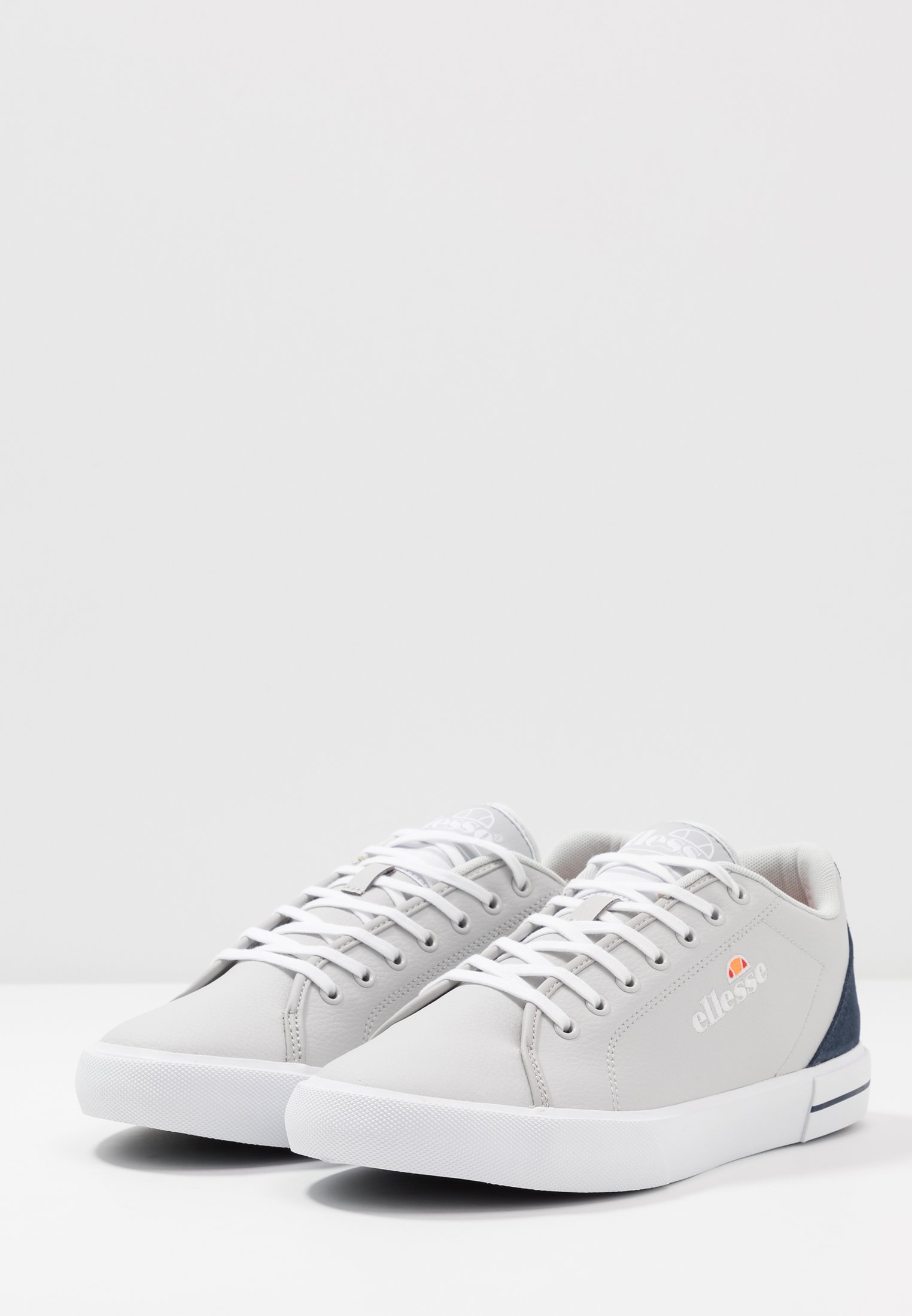 Ellesse TAGGIA Joggesko light greydark blue Zalando.no Ellesse TAGGIA Joggesko light greydark blue Zalando.no