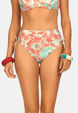 Wysokiej talii majtki bikini w wzór tie-dye, w kolorach koralowym i turkusowym, z regulowanymi bocznymi sznurkami i teksturowanym materiałem.