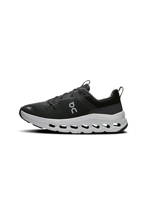 On CLOUDLEAP YOUTH - Baskets basses - black   white