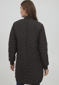 Oxmo OXMadalyn - Chaqueta de entretiempo - black