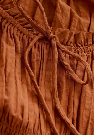 Next REGULAR FIT - BALLOON SLEEVE MIDI  - Day dress - rust brown