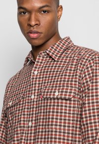 Levi's® JACKSON WORKER - Camisa - donnie sandshell