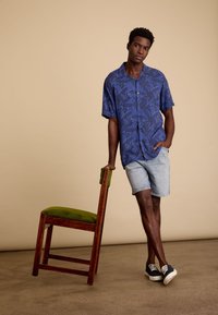 J&JOY SICILIA - Overhemd - blue