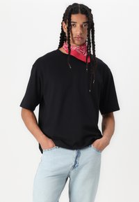 GAP ULTRA SOFT BOXY TEE - Osnovna majica kratkih rukava - black