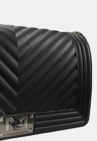 Marc Ellis Borsa a mano - black silver