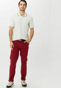 BRAX STYLE CADIZ - Broek - burned red