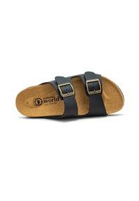 Sandale cu două curele negre, realizate din material sintetic, cu catarame în nuanță de aur, talpă din plută și o talpă texturată pentru aderență.