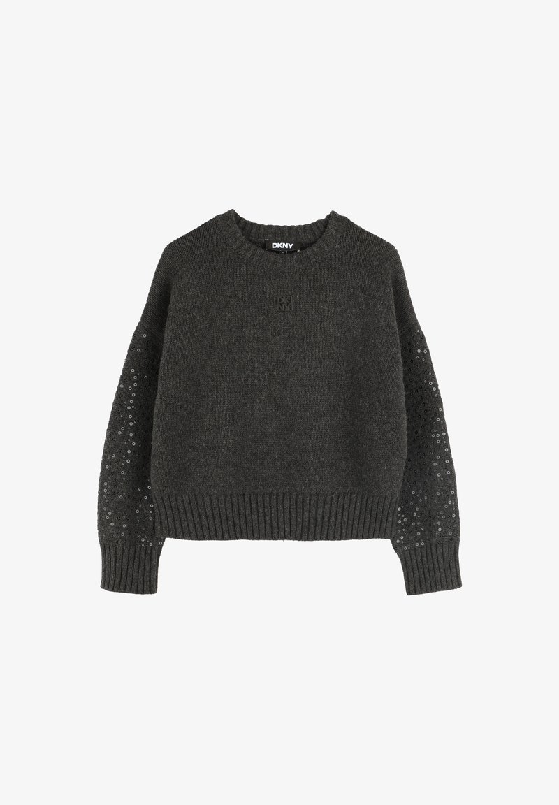 Pull en tricot gris foncé avec un col rond, ourlet côtelé et accents décoratifs en sequins sur les manches. Logo DKNY brodé sur le devant.