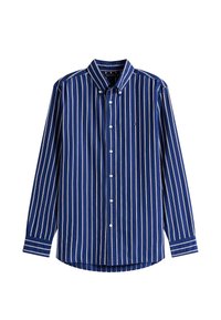 Camiseta de manga larga con rayas azules y blancas, con cuello abotonado, que presenta un pequeño logotipo en el pecho y un dobladillo curvo.