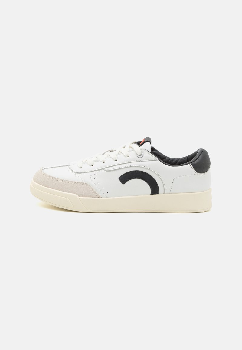 Colmar Originals XX3 TS MATCH - Sportbačiai - white/off black