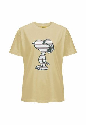 Beiges Kurzarm-T-Shirt mit einer Seitenprofil-Illustration von Snoopy mit Sonnenbrille und horizontalen grau-weißen Streifen.