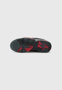 Jordan JORDAN MVP 92 - Baskets basses - black/gym red/anthracite