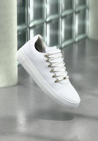 Nubikk Tenisky - white