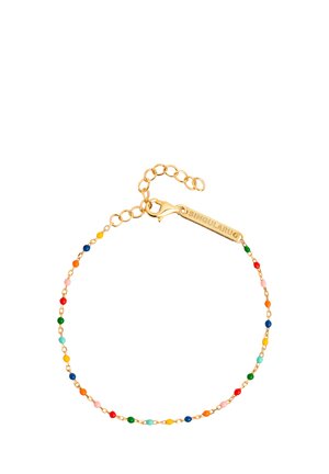 Bracelet en or avec des perles multicolores, présentant un design en chaîne et un fermoir en forme de homard. Comprend une étiquette gravée avec "SINGULAR."