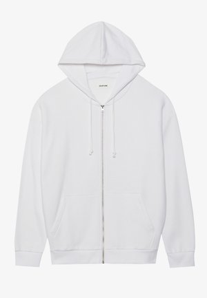 Hvid zip-up hoodie med foret hætte, to frontlommer, ribstrikkede manchetter og en glat bomuldsstruktur.