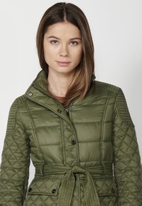Koroshi PADDED - Jachetă de iarnă - verde green