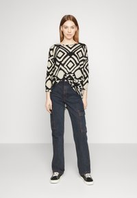 ONLY ONLELCOS AOP JRS NOOS - Langarmshirt - sandshell/multi graphic