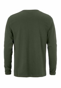 En enfärgad mörkgrön långärmad skjorta sedd bakifrån med rund halsringning och utan synliga mönster eller designer.