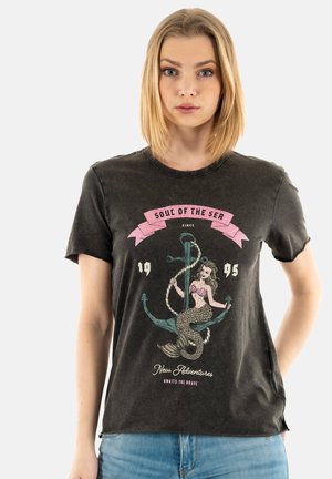 ONLY ONLLUCY LIFE BOX - T-shirt print - black print sea city