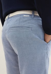 TOM TAILOR Shorts - chambray blue dobby
