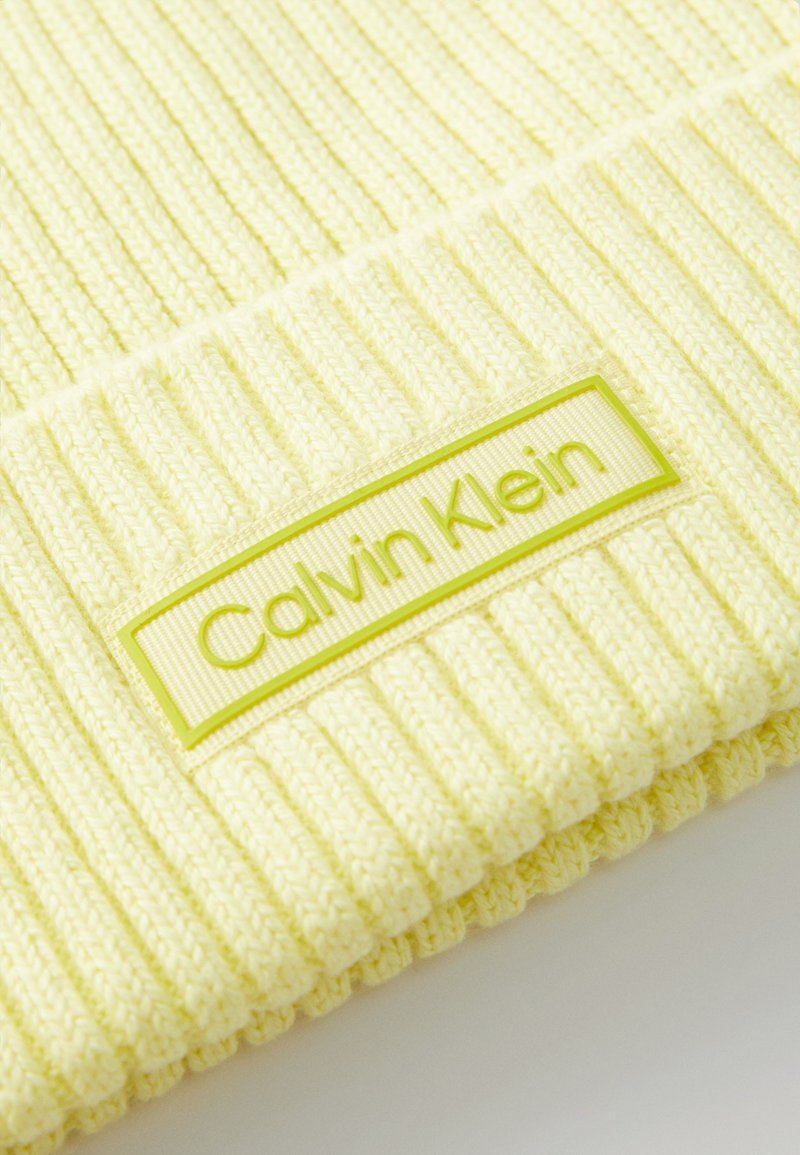 Calvin Klein PATCH CHUNKY - Čepice - chartreuse melon