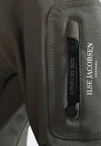 Ilse Jacobsen RAIN37L - Parka - army