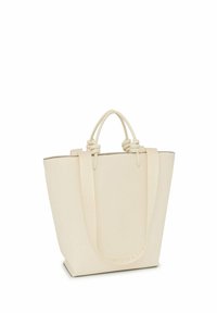 Bolso tote crema con asas resistentes, textura suave, diseño de apertura superior y detalle discreto del logo en un lado.