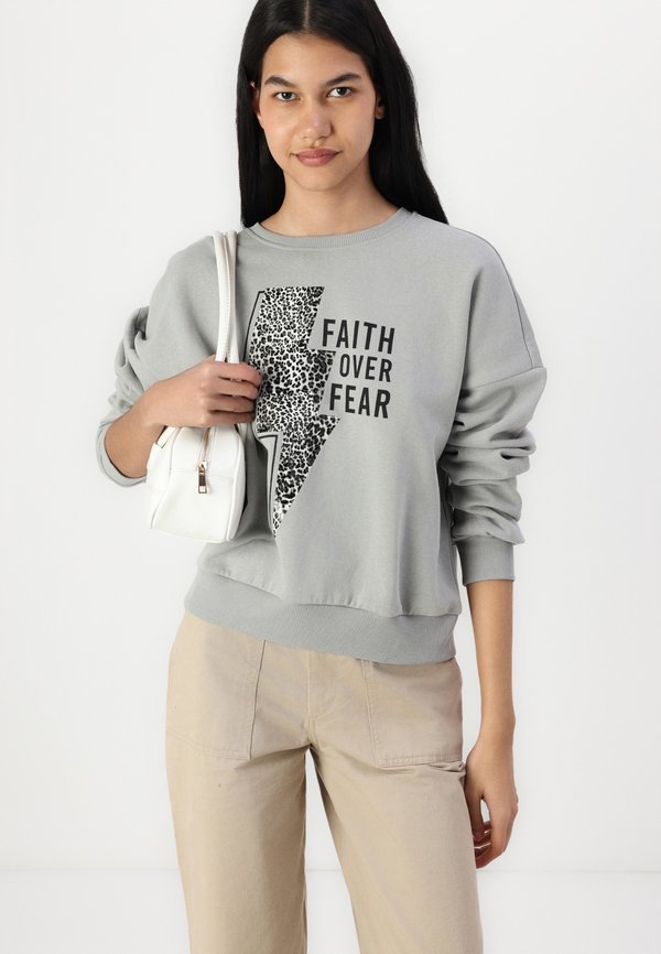 ONLRUNA O NECK BOX - Sweatshirt4