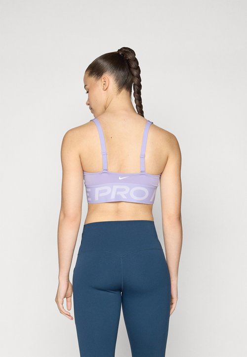 Nike INDY PLUNGE BRA BOLD - Sujetadores deportivos con sujeción media - lilac ice/amethyst tint/white — foto 4