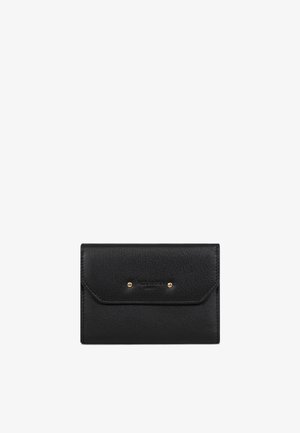 Portafoglio in pelle nera con patta fissata da due piccoli borchie dorate, design minimalista e nome del marchio discretamente impresso sul davanti.