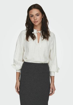 FINA - Blouse - cloud dancer