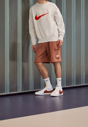 Collegepaita - off-white