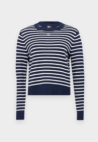 Granatowy sweter w biało-niebieskie paski z długimi rękawami, ściągaczami przy mankietach i u dołu. Posiada okrągły dekolt oraz małe logo na piersi.